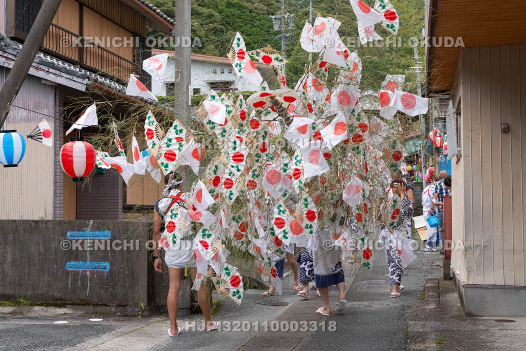 三重県　浅間祭前夜祭（方座浦）　幣廻し