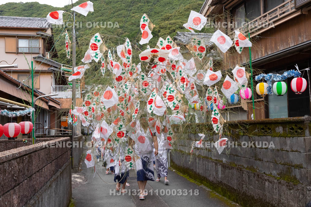 三重県　浅間祭前夜祭（方座浦）　幣廻し
