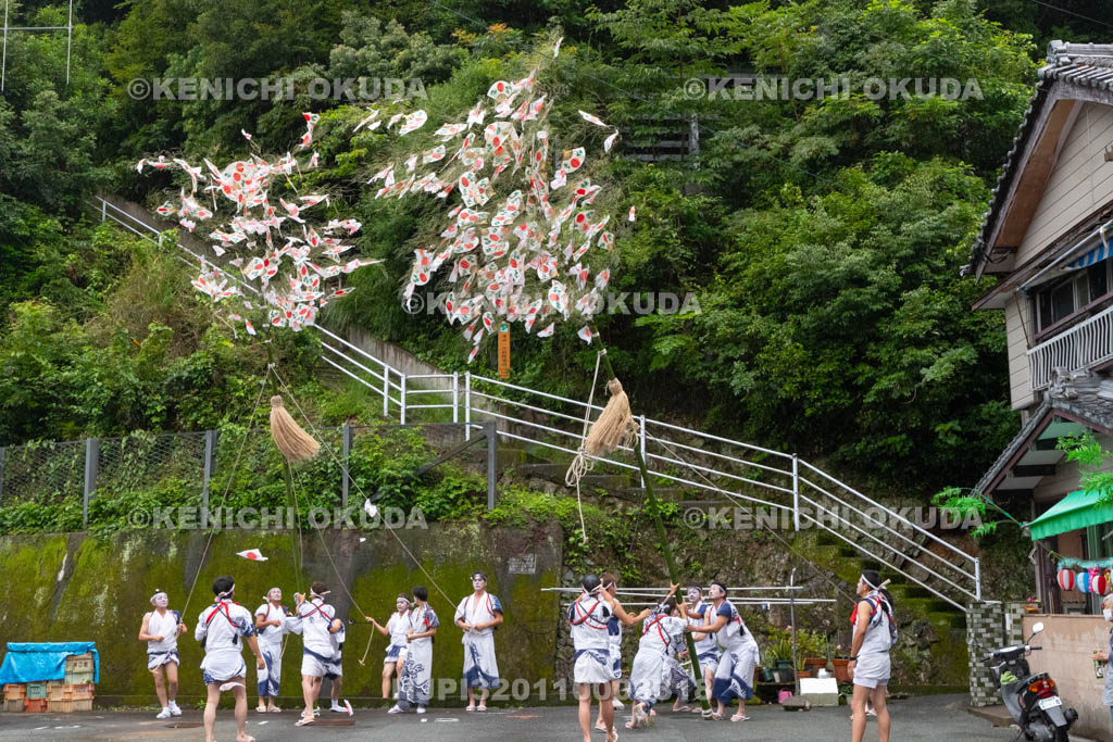 三重県　浅間祭本祭（方座浦）　幣廻し