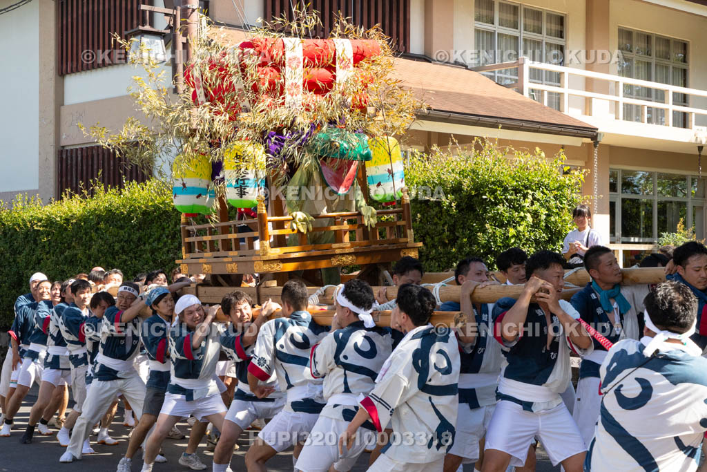 奈良県　金峯山寺　蓮華会・蛙飛び行事　太鼓台