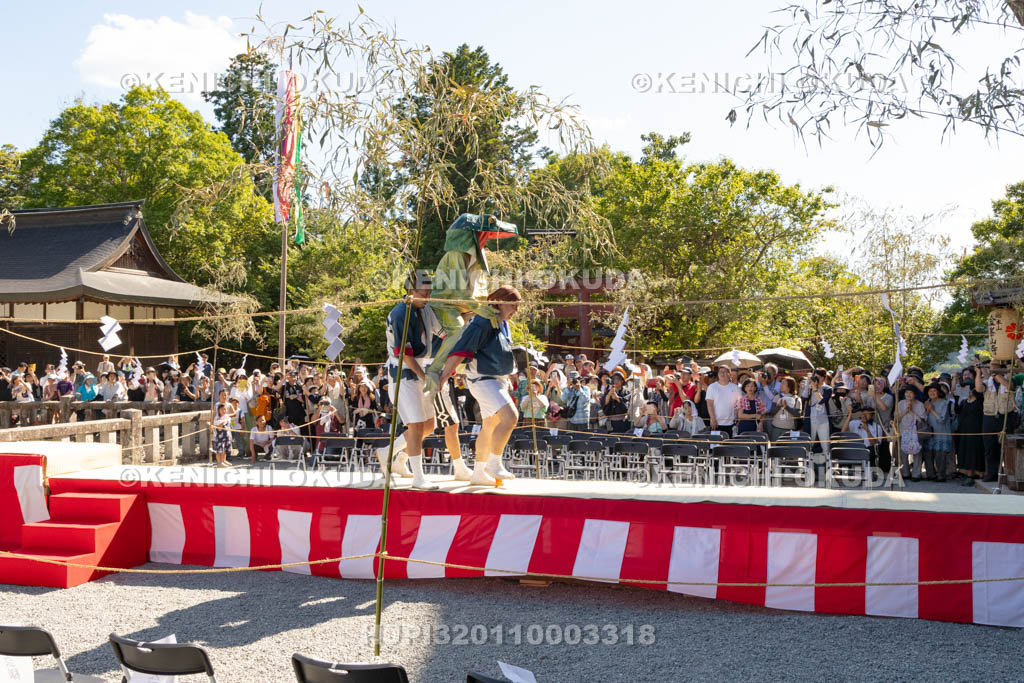 奈良県　金峯山寺　蓮華会・蛙飛び行事