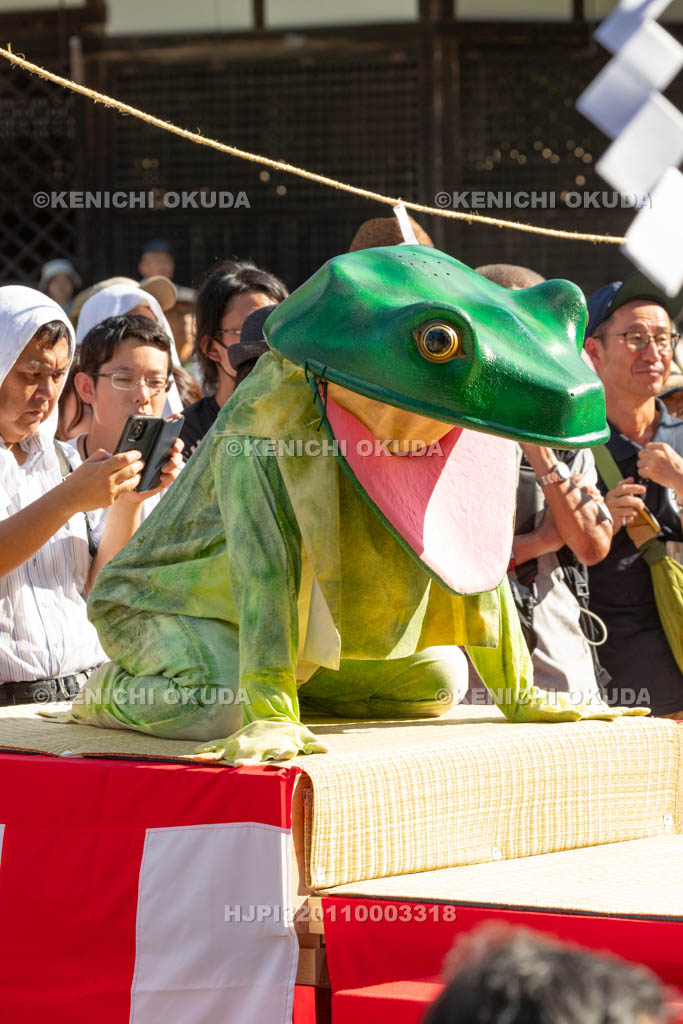 奈良県　金峯山寺　蓮華会・蛙飛び行事