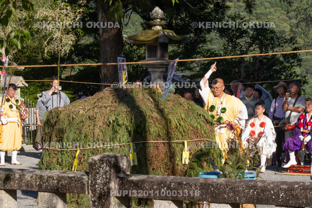奈良県　金峯山寺　蓮華会　採灯大護摩供（金峯山寺）