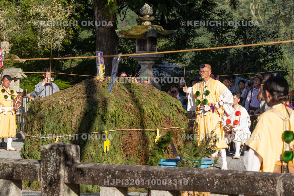 奈良県　金峯山寺　蓮華会　採灯大護摩供（金峯山寺）