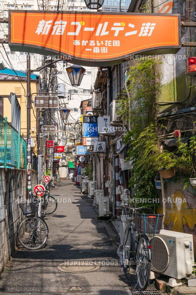 東京都　新宿ゴールデン街