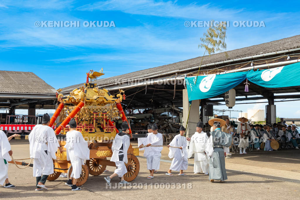 和歌山県　田辺祭（宵宮）　神輿渡御　御旅所着輿