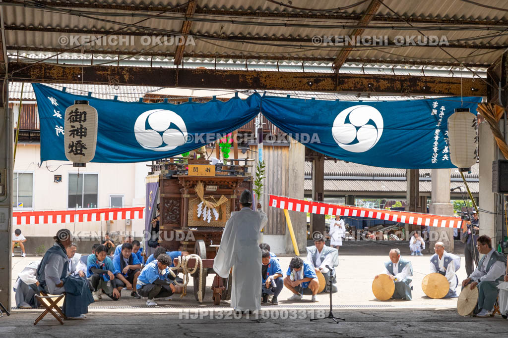 和歌山県　田辺祭（宵宮）　御旅所　笠鉾御勤め（片町）