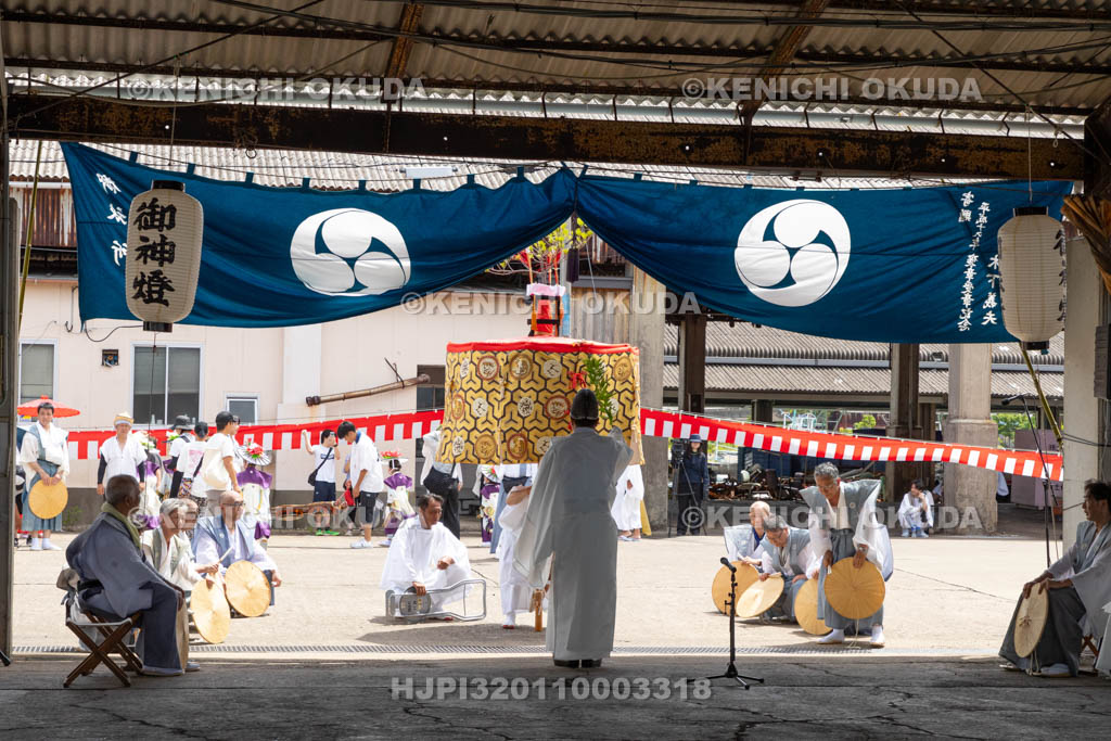 和歌山県　田辺祭（宵宮）　御旅所　衣笠御勤め