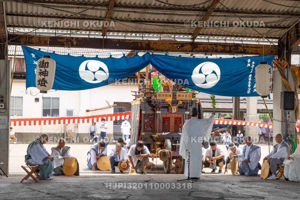 和歌山県　田辺祭（宵宮）　御旅所　笠鉾御勤め（栄町）
