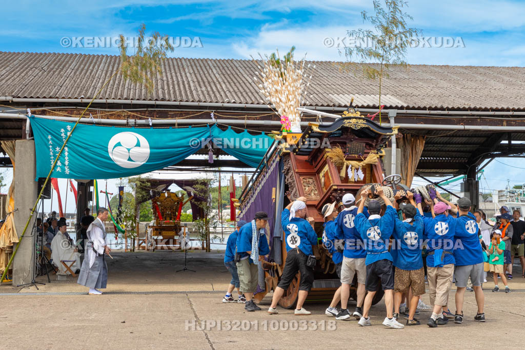 和歌山県　田辺祭（宵宮）　御旅所　笠鉾御勤め（北新町）