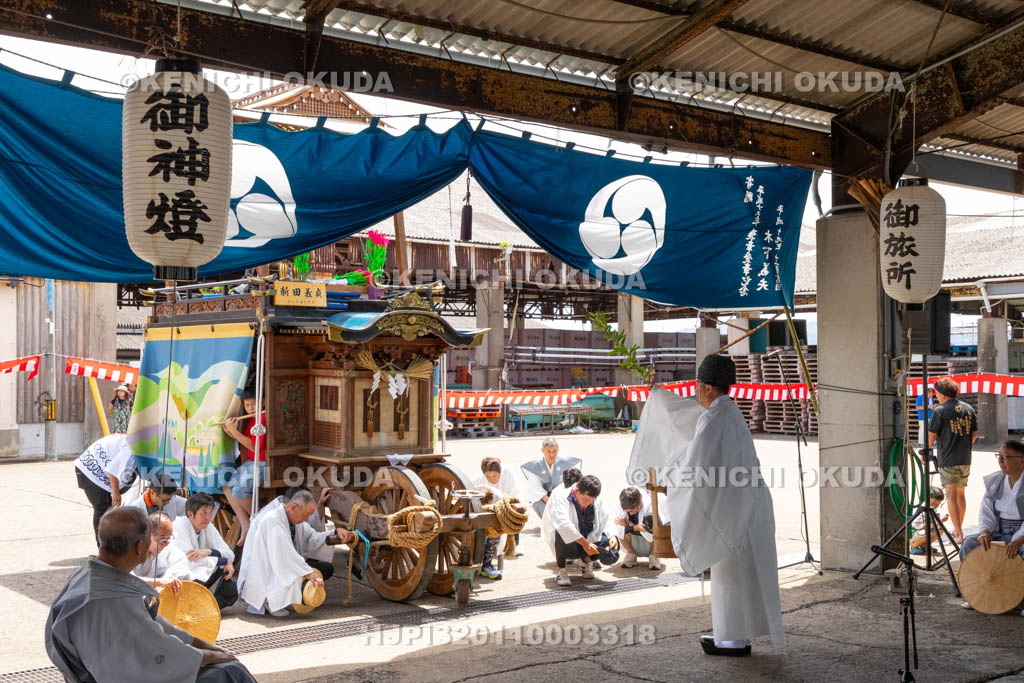 和歌山県　田辺祭（宵宮）　御旅所　笠鉾御勤め（南新町）