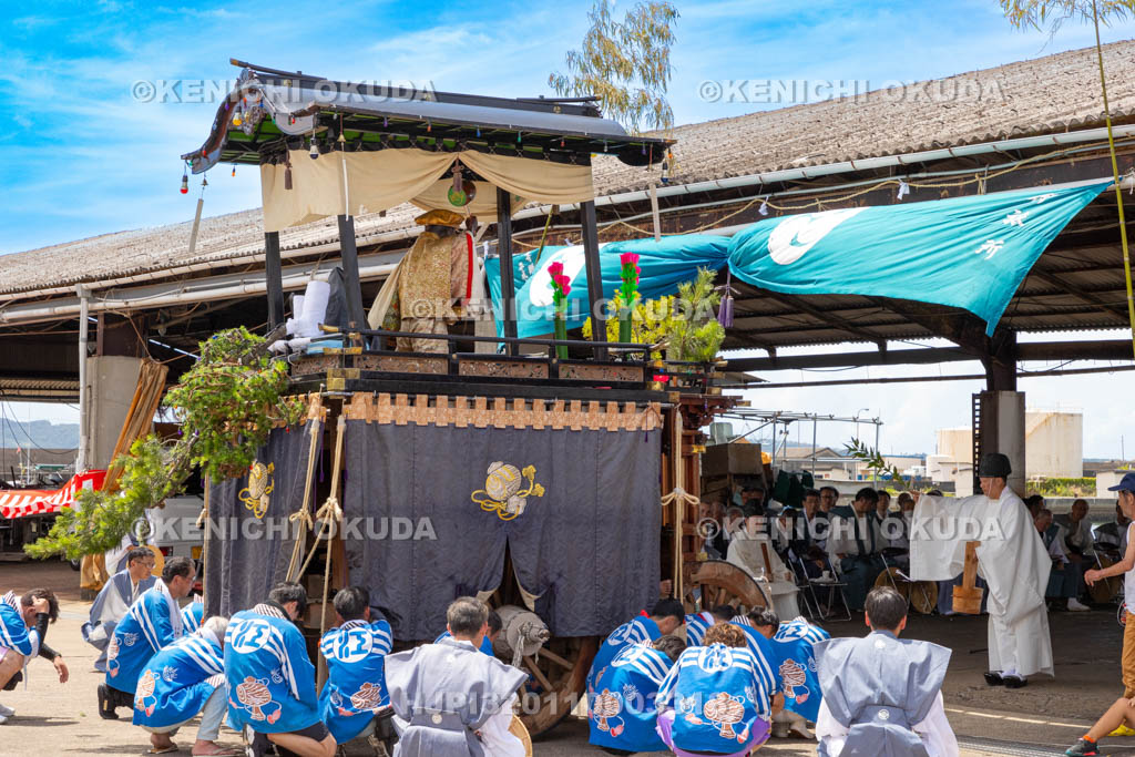 和歌山県　田辺祭（宵宮）　御旅所　笠鉾御勤め（江川町・大黒天）