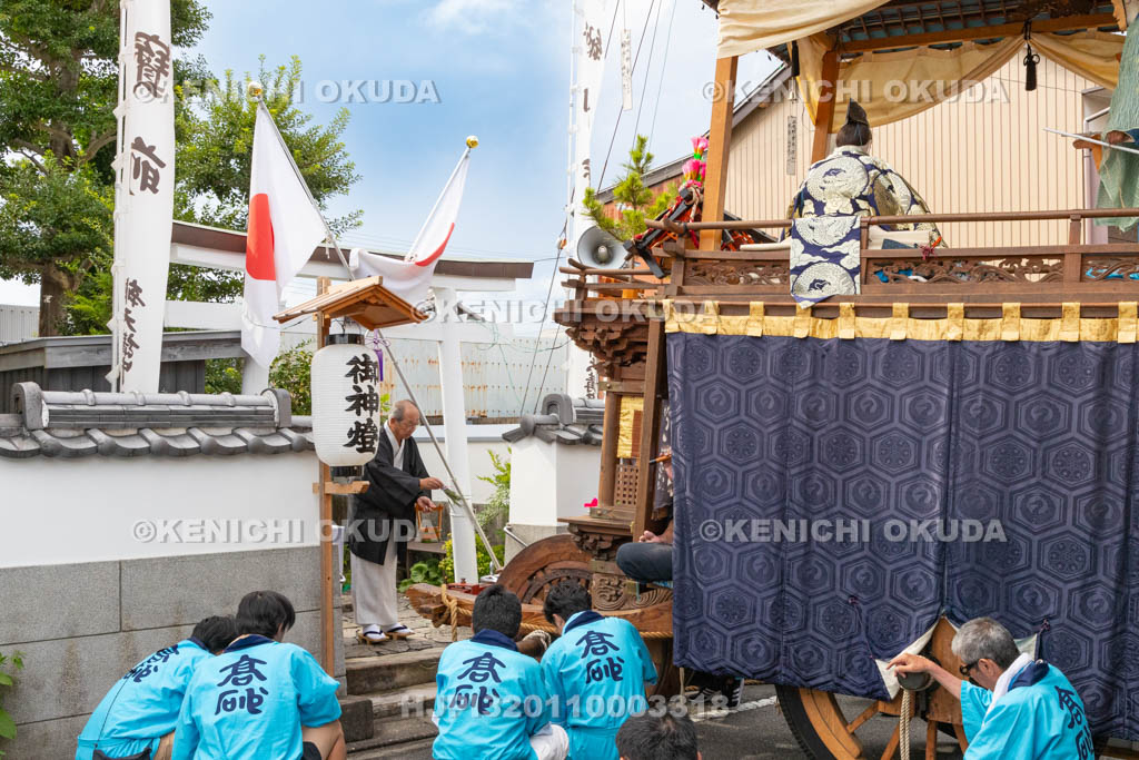 和歌山県　田辺祭（宵宮）　弁天神社の御勤め　笠鉾（本町）