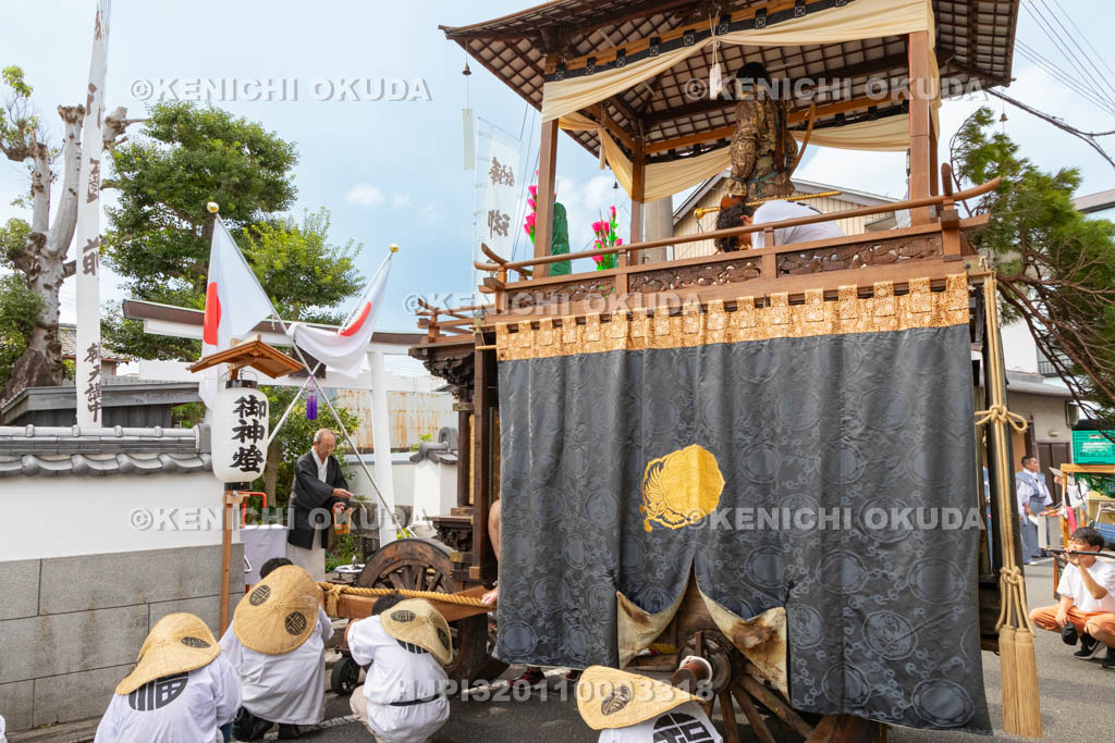 和歌山県　田辺祭（宵宮）　弁天神社の御勤め　笠鉾（福路町）