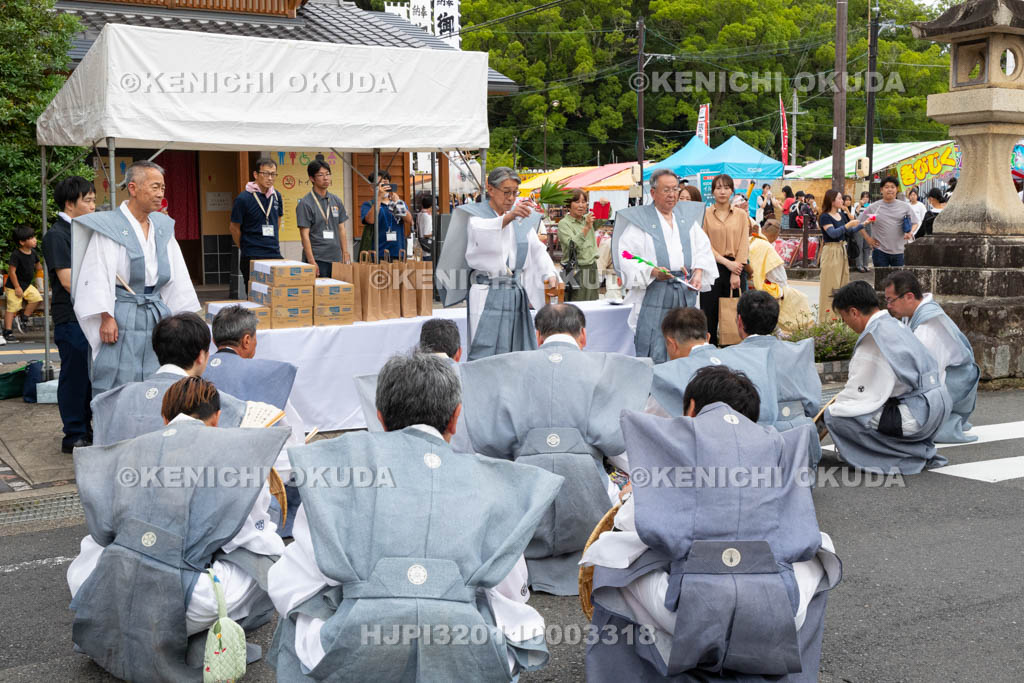 和歌山県　田辺祭（宵宮）　観光案内所前の御勤め