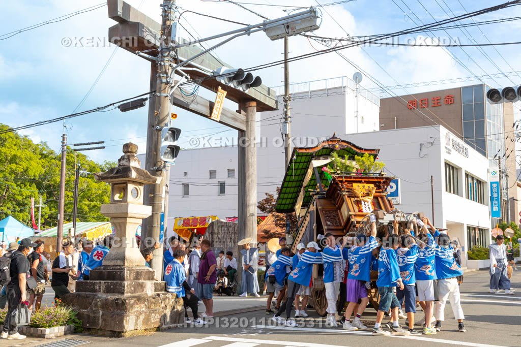 和歌山県　田辺祭（宵宮）　笠鉾（江川町・大黒天）