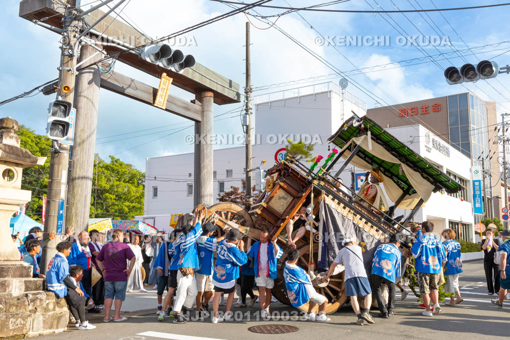 和歌山県　田辺祭（宵宮）　笠鉾（江川町・大黒天）
