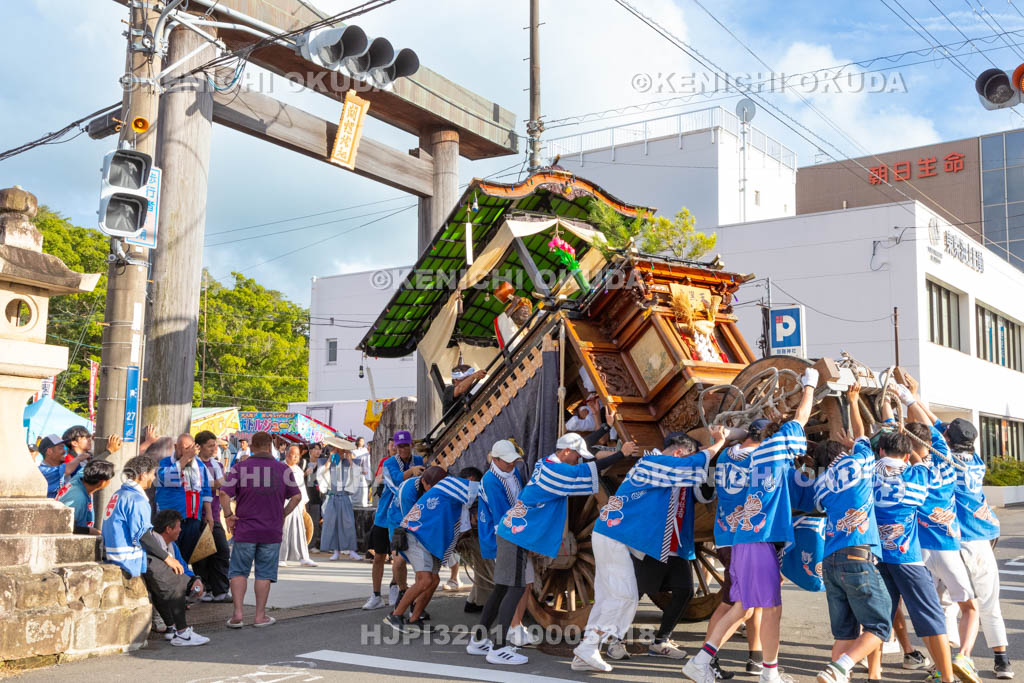 和歌山県　田辺祭（宵宮）　笠鉾（江川町・大黒天）