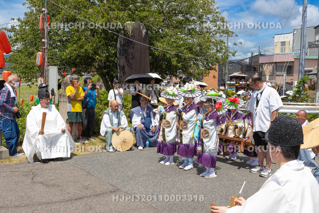 和歌山県　田辺祭（本祭）　七度半のお勤め（潮垢離）