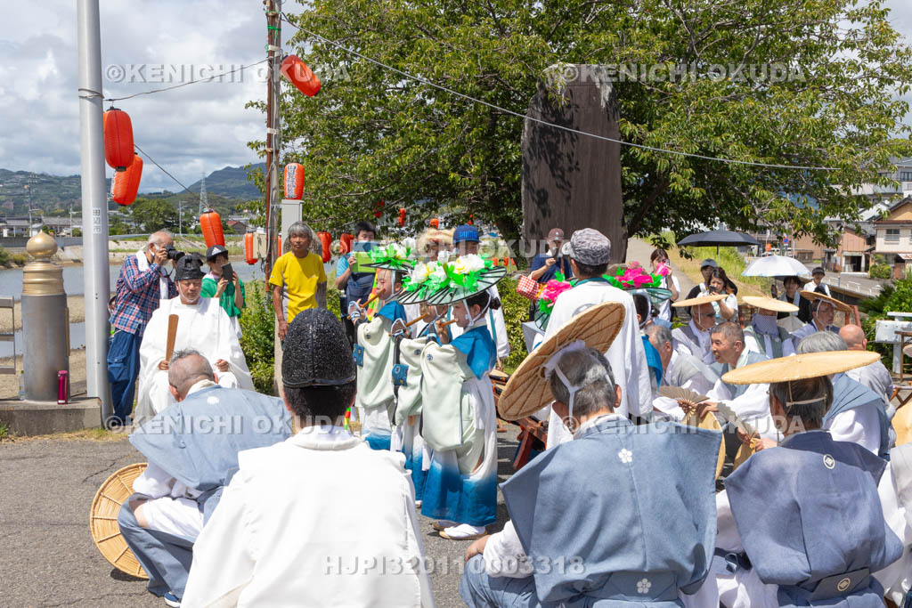 和歌山県　田辺祭（本祭）　七度半のお勤め（潮垢離）