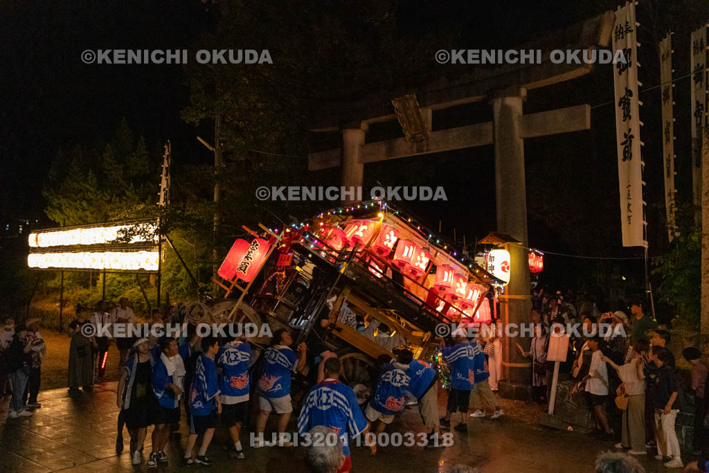 和歌山県　田辺祭（本祭）　曳き別れ　笠鉾（江川町組・恵美須）