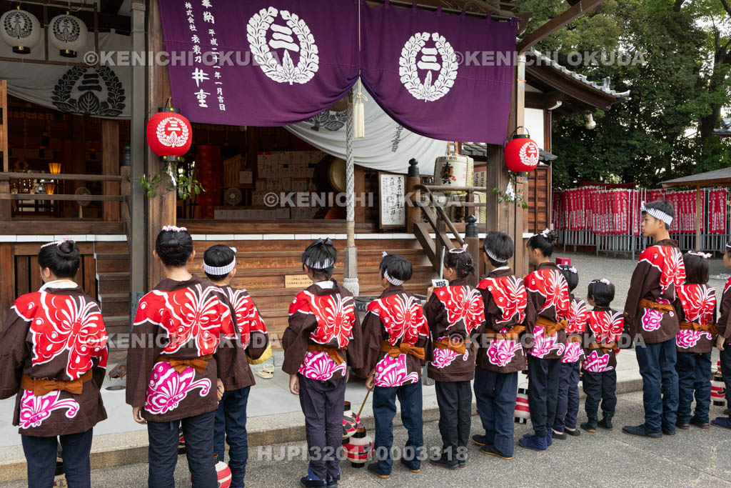 三重県　桑名石取祭　お勝さん（おかっつぁん）