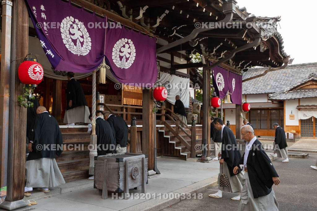 三重県　桑名石取祭　夕御饌祭　参進