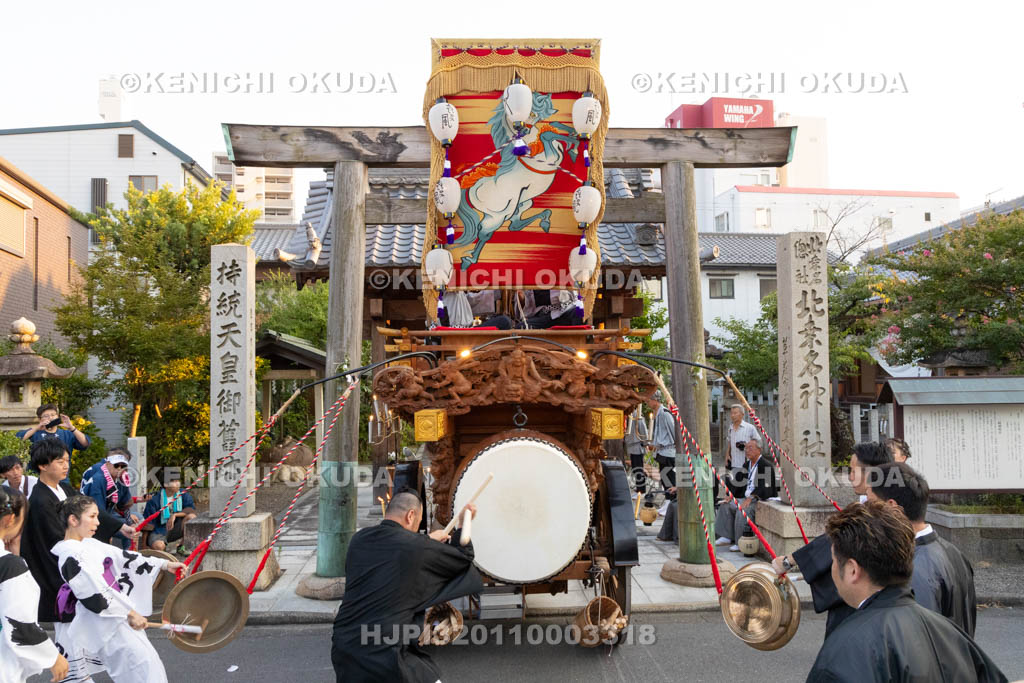 三重県　桑名石取祭　試楽　祭車（今北町）
