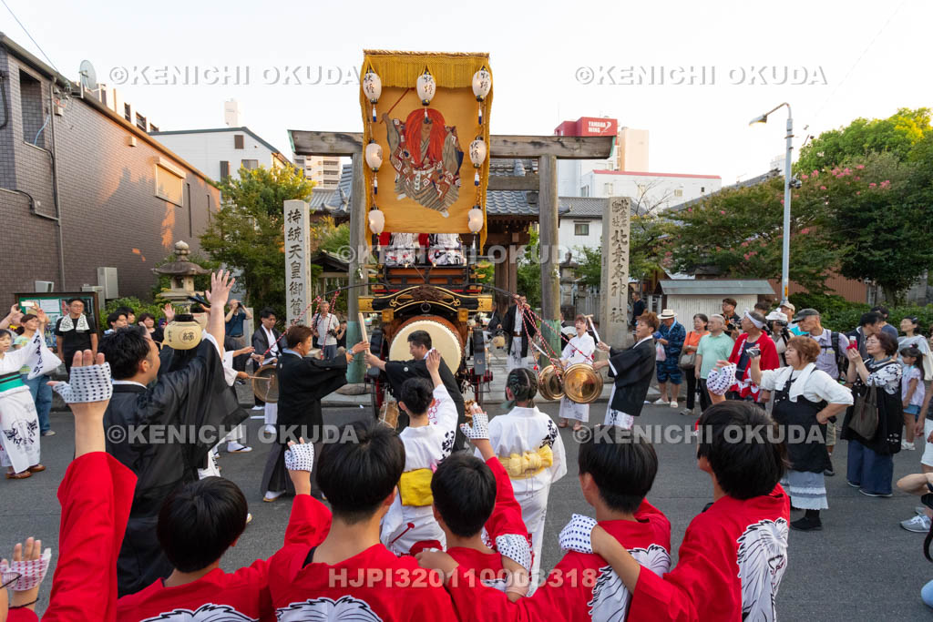 三重県　桑名石取祭　試楽　祭車（今片町）