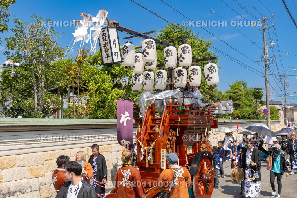 三重県　桑名石取祭　祭車整列・曳き出し（本楽）　祭車（片町）