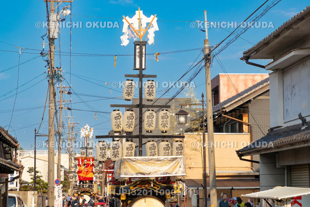 三重県　桑名石取祭　祭車整列・曳き出し（本楽）　祭車（西榮町）