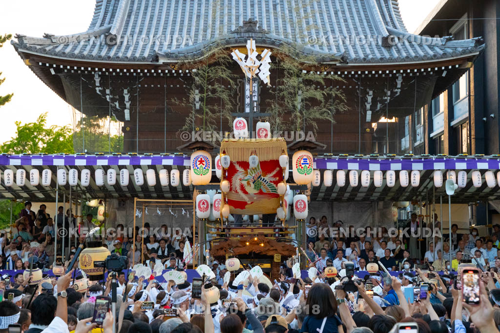 三重県　桑名石取祭　花車渡祭（本楽）　祭車（吉津屋町）