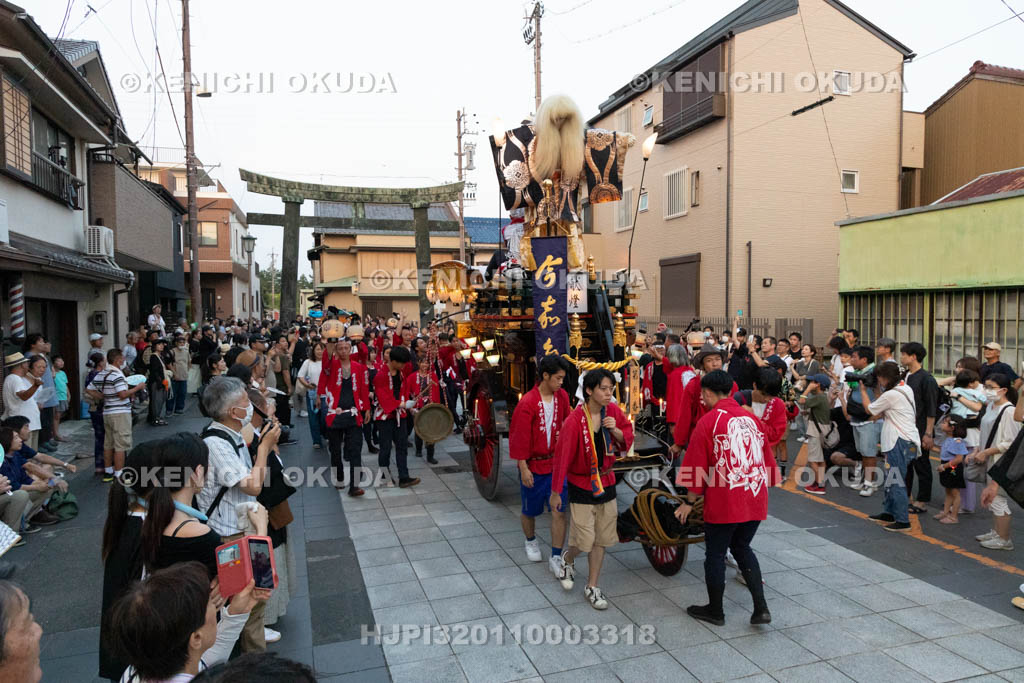 三重県　桑名石取祭　花車渡祭（本楽）　祭車（今片町）