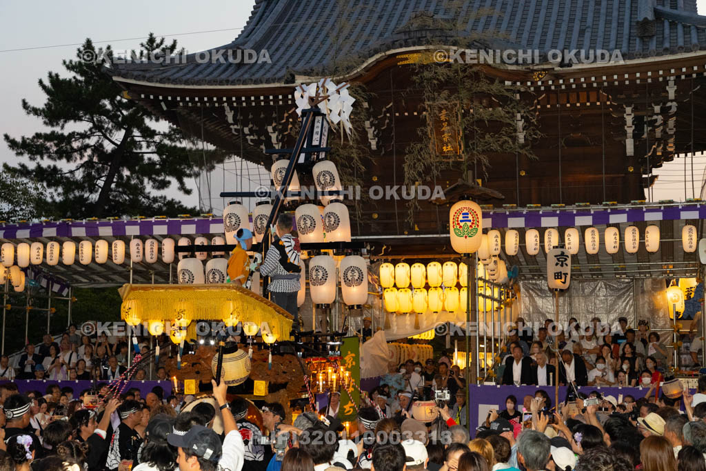 三重県　桑名石取祭　花車渡祭（本楽）　祭車（京町）