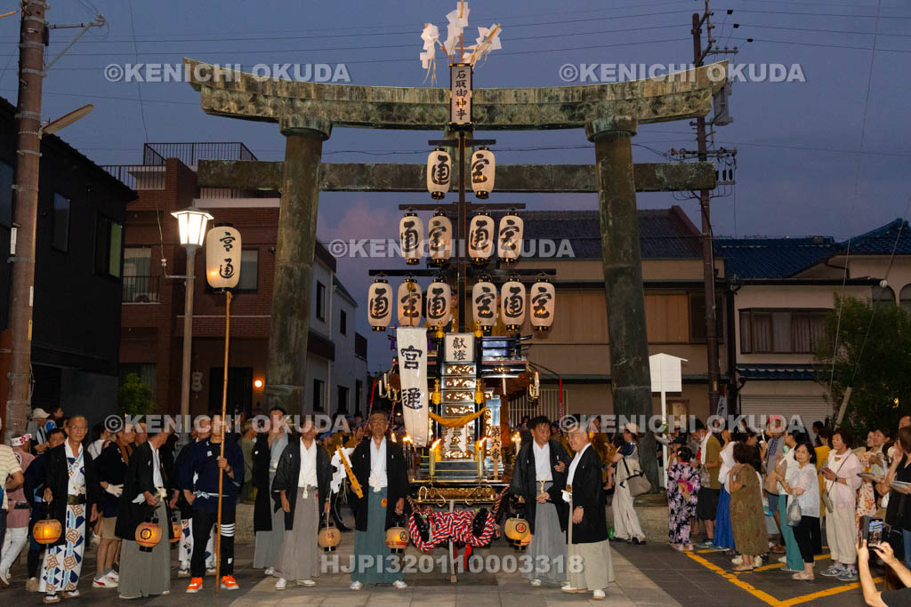 三重県　桑名石取祭　花車渡祭（本楽）　祭車（宮通）