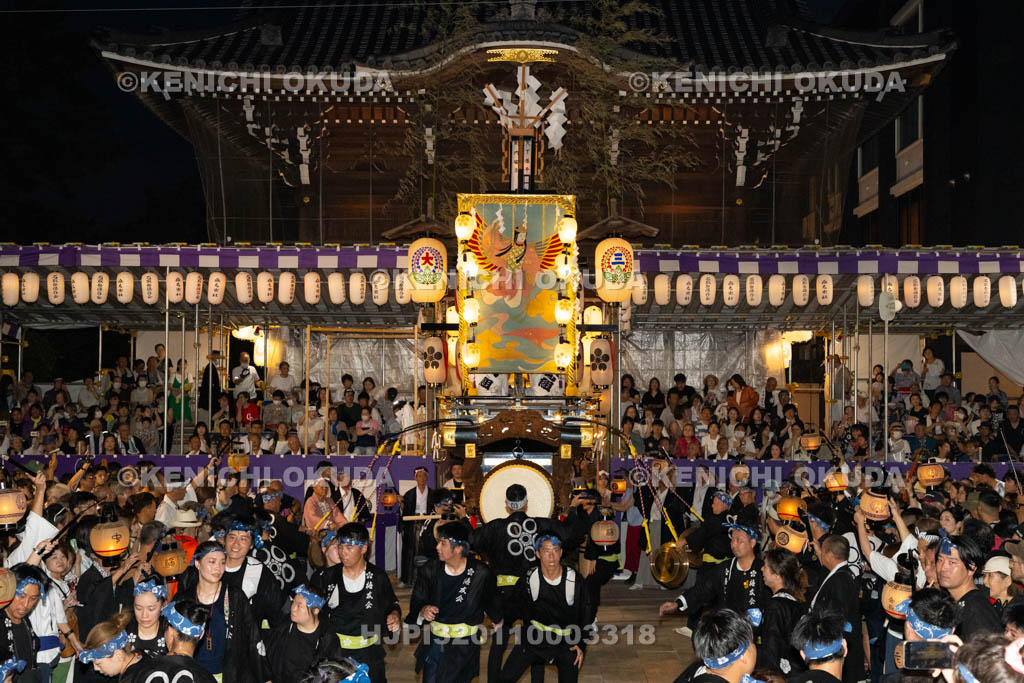 三重県　桑名石取祭　花車渡祭（本楽）　祭車（萱町）