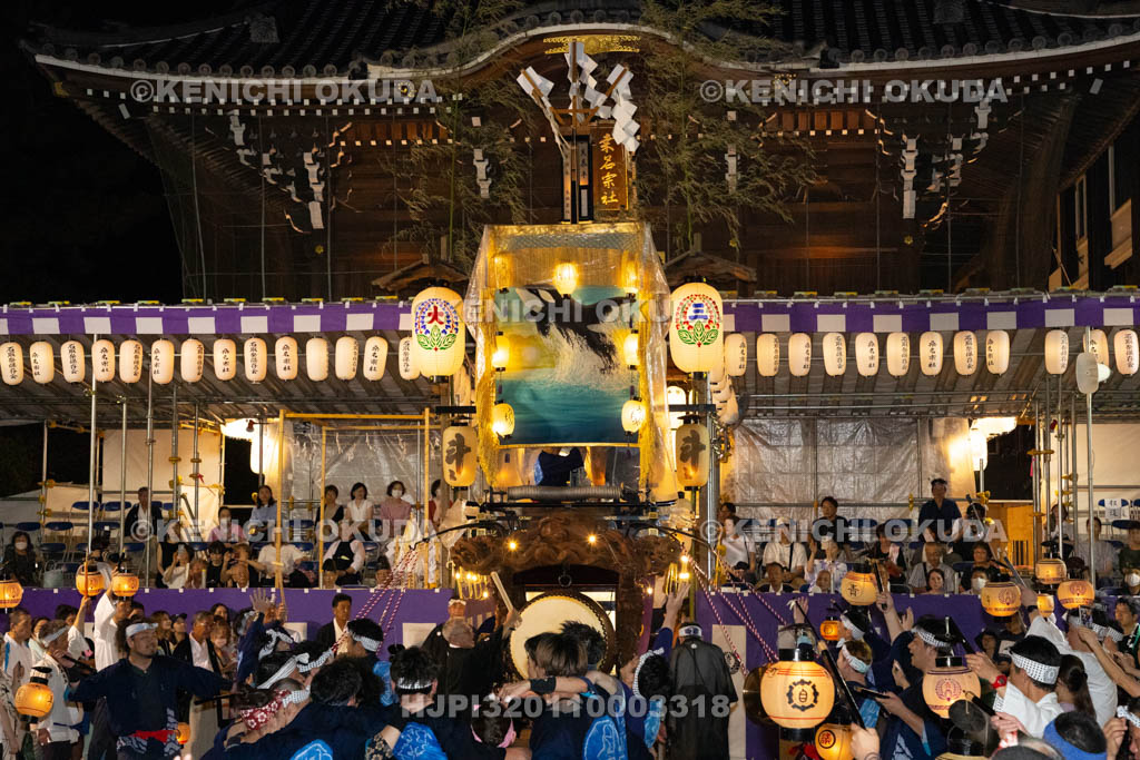 三重県　桑名石取祭　花車渡祭（本楽）　祭車（南魚町）