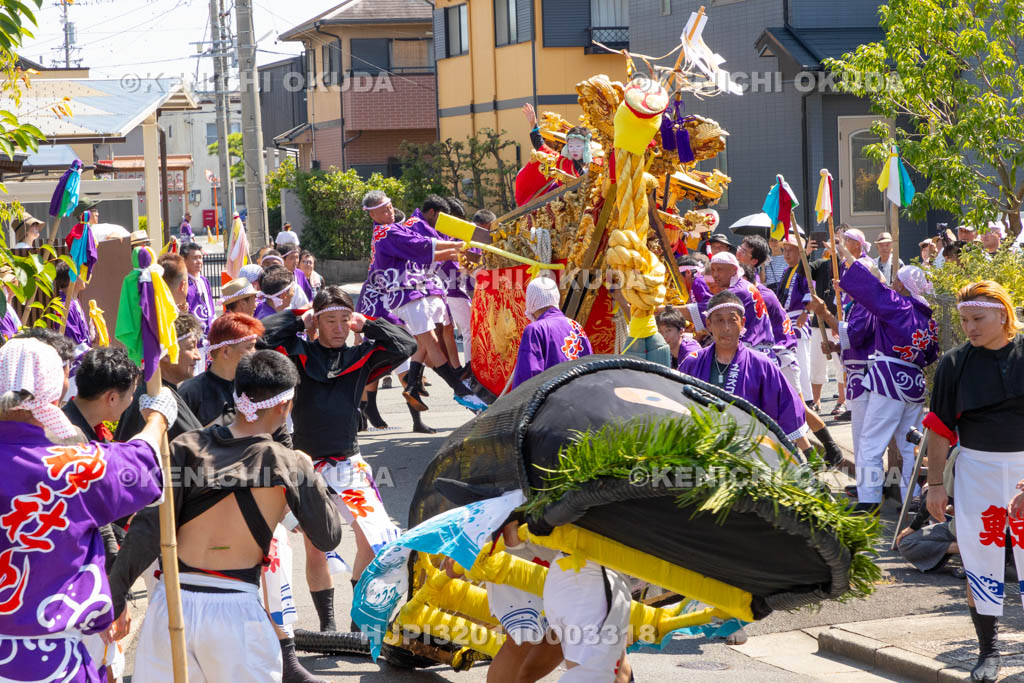 三重県　富田の鯨船行事　町練り　神社丸