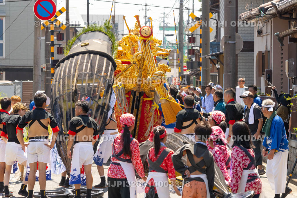 三重県　富田の鯨船行事　町練り　権現丸