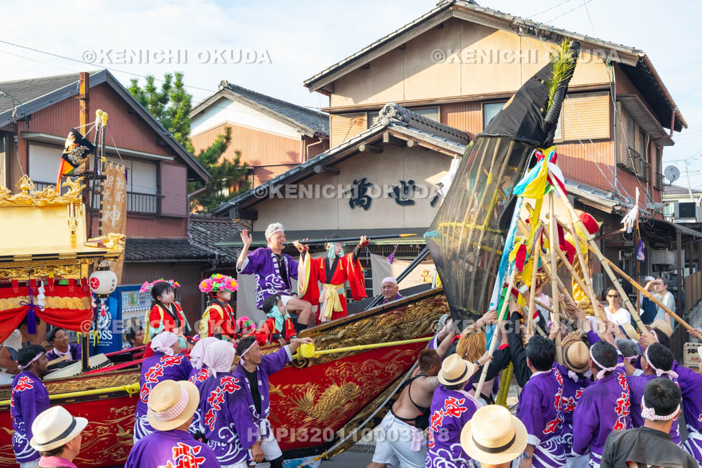 三重県　富田の鯨船行事　町練り　神社丸