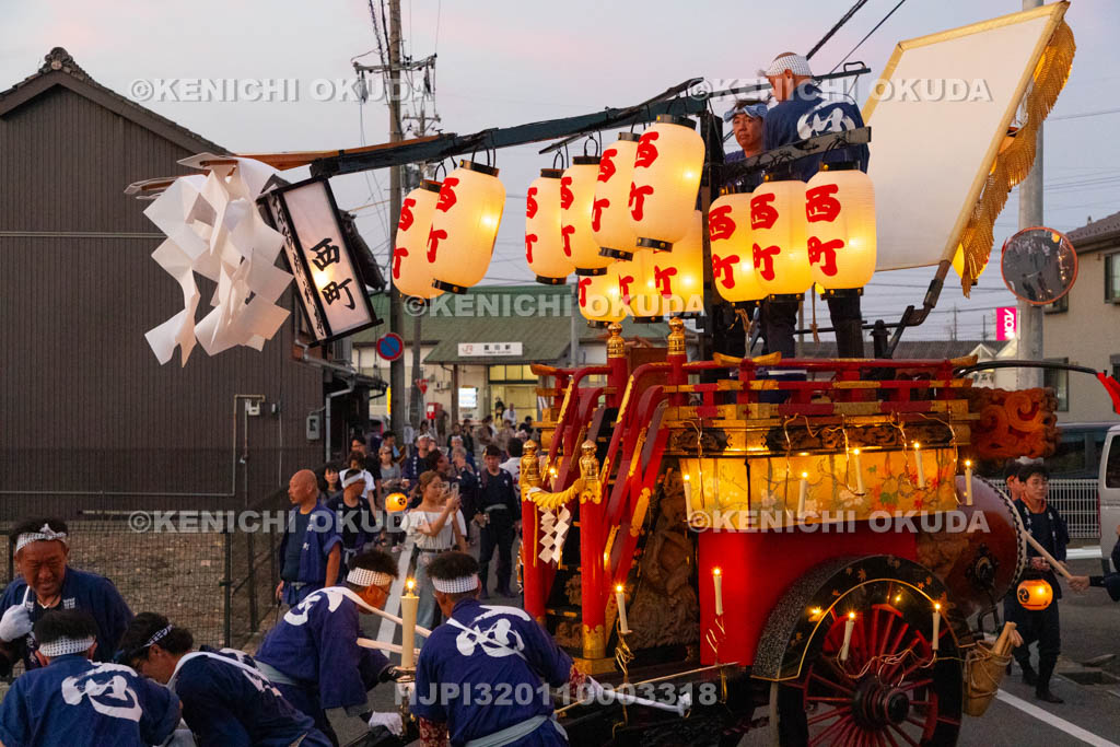 三重県　富田の石取祭　祭車（富田西町）