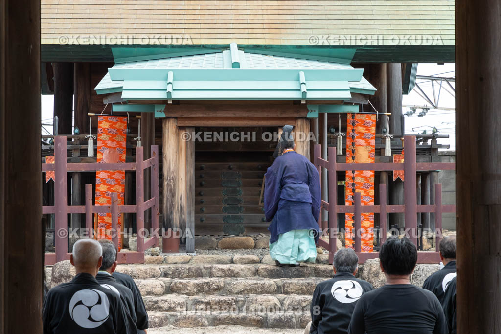 三重県　鳥出神社　例祭　開扉の儀
