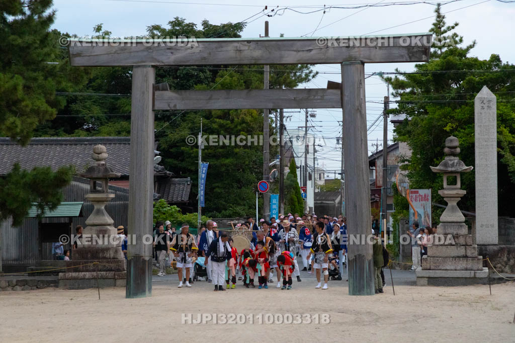 三重県　富田の鯨船行事　宮参り