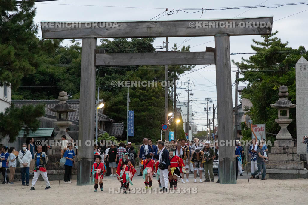 三重県　富田の鯨船行事　宮参り