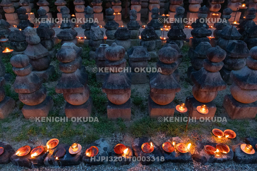奈良県　元興寺　地蔵会　万灯供養