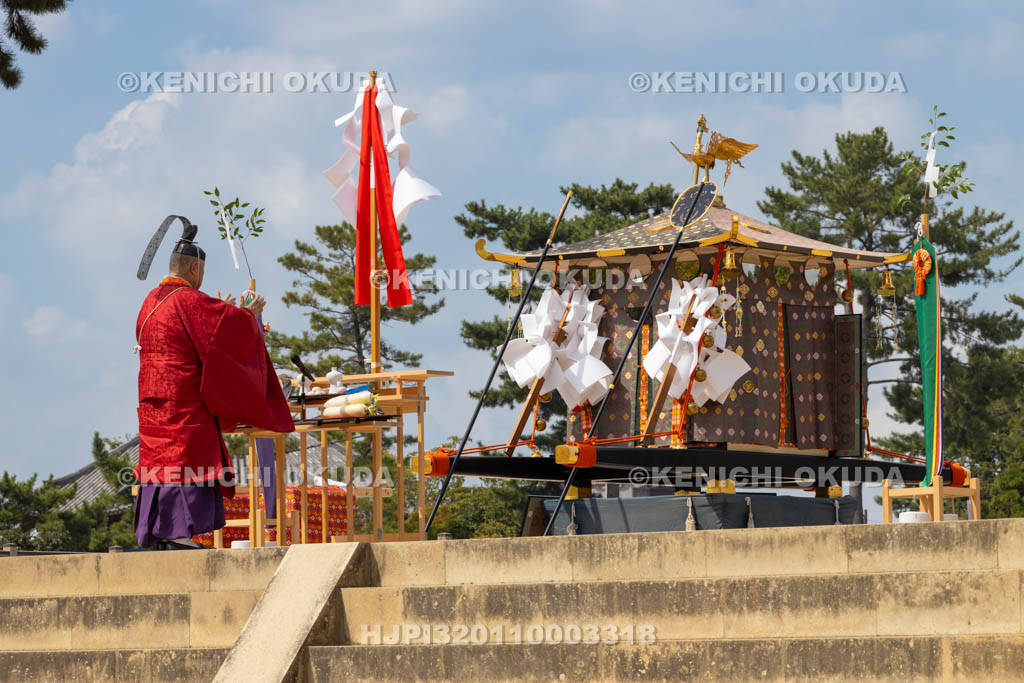奈良県　氷室神社　例大祭　御旅所祭　拝礼
