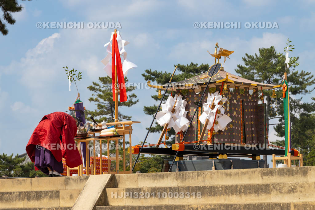 奈良県　氷室神社　例大祭　御旅所祭　拝礼
