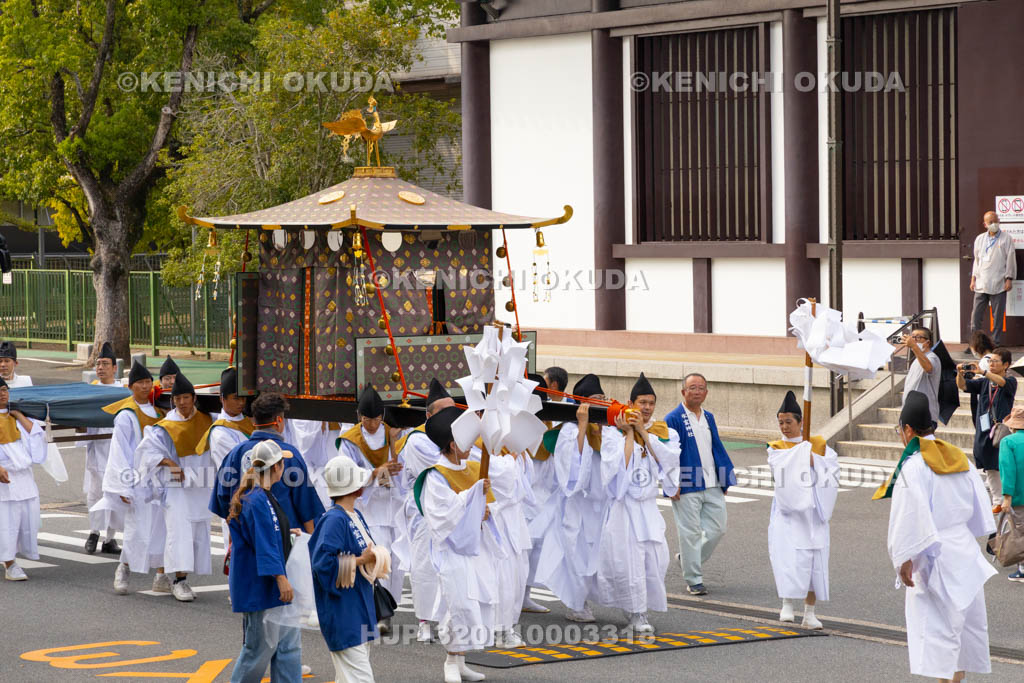 奈良県　氷室神社　例大祭　神輿還御