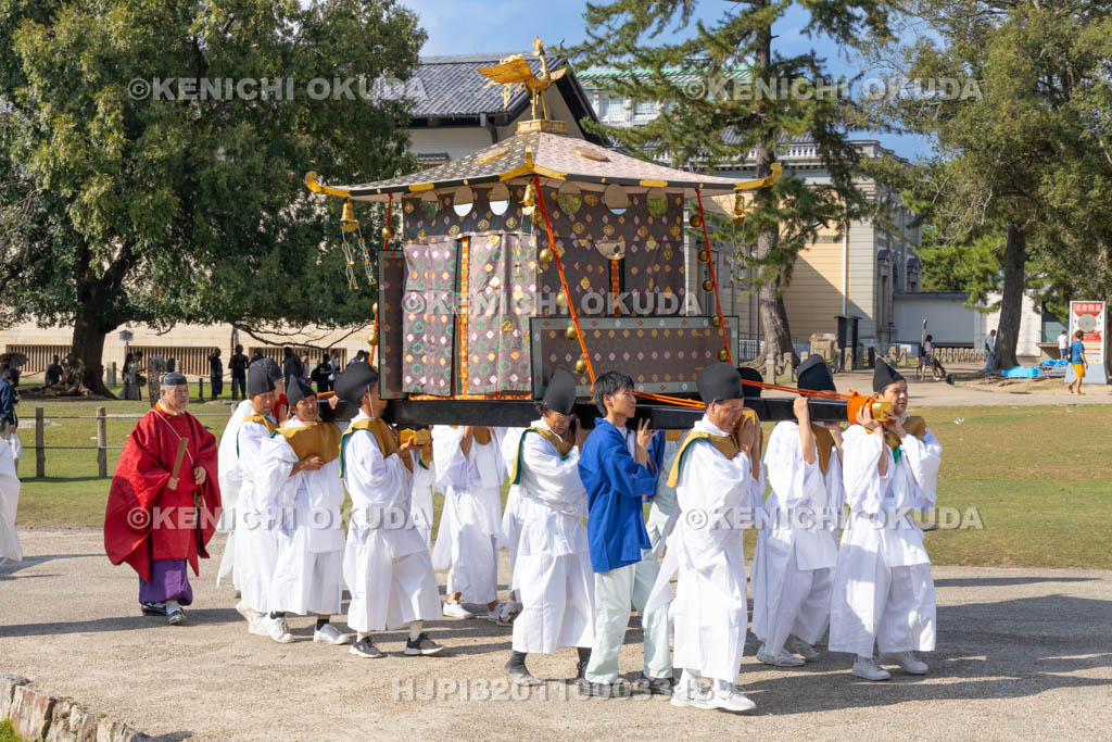 奈良県　氷室神社　例大祭　神輿還御