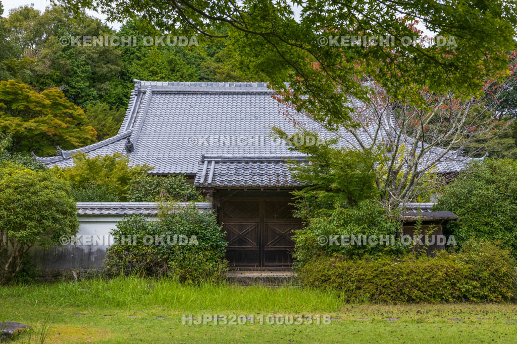 奈良県　芳徳寺　本堂
